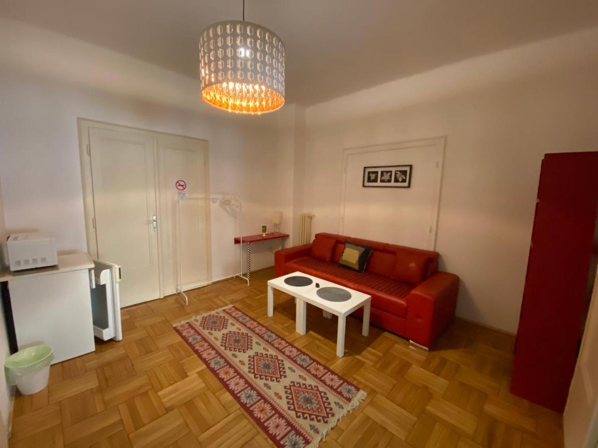 Promenade Guesthouse Near The Danube 布达佩斯 外观 照片